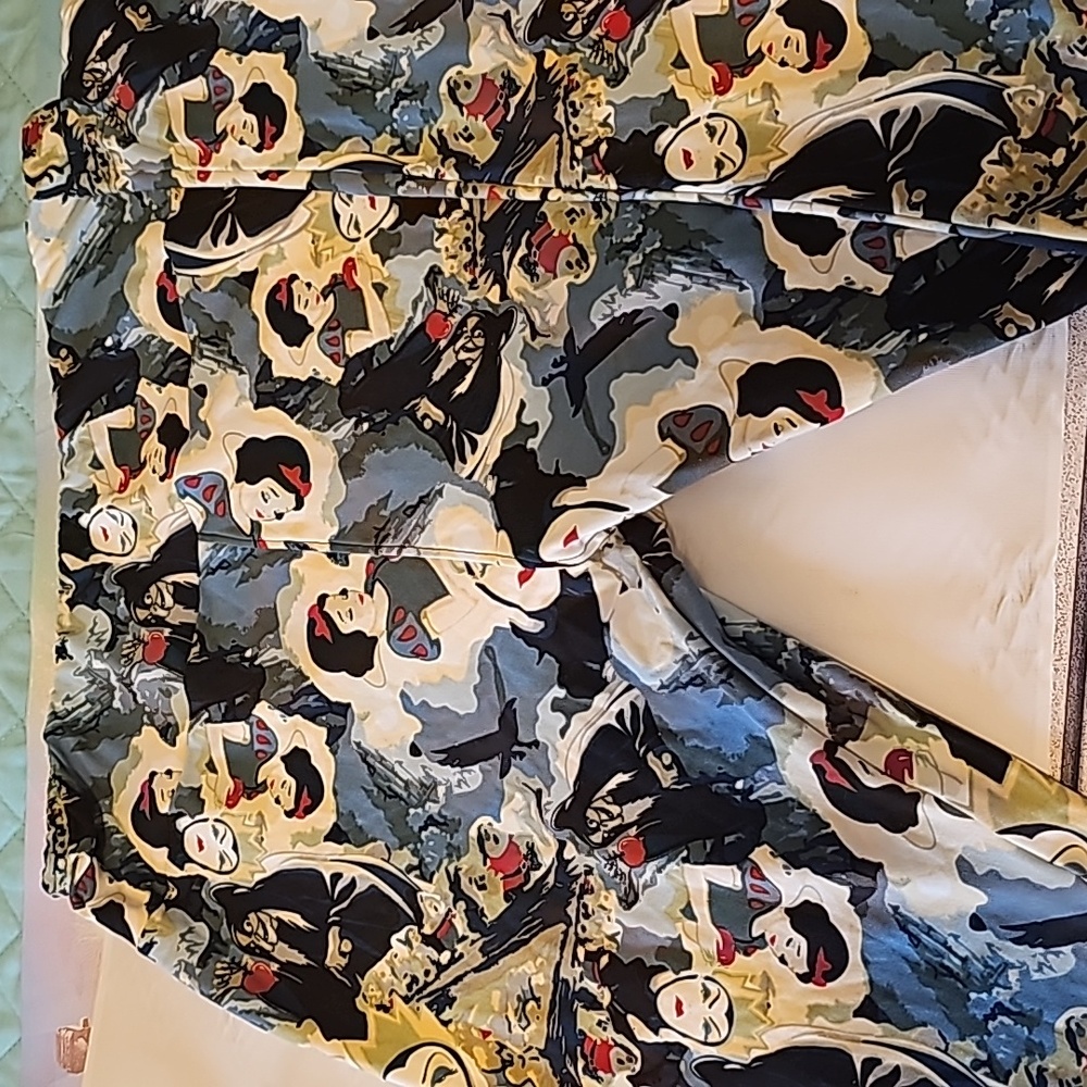 Snow White leggings